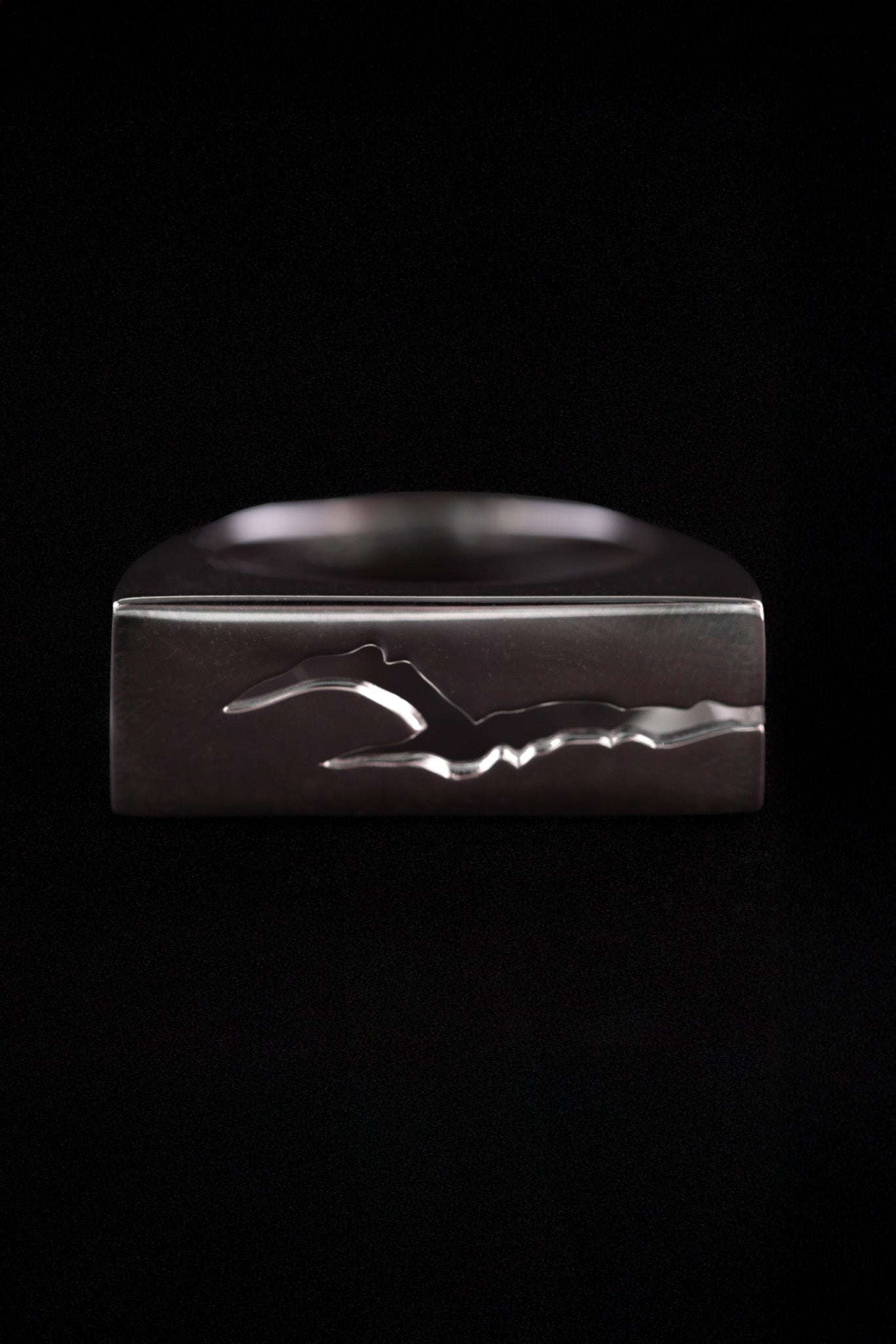Rupture 925 Hollow Ring