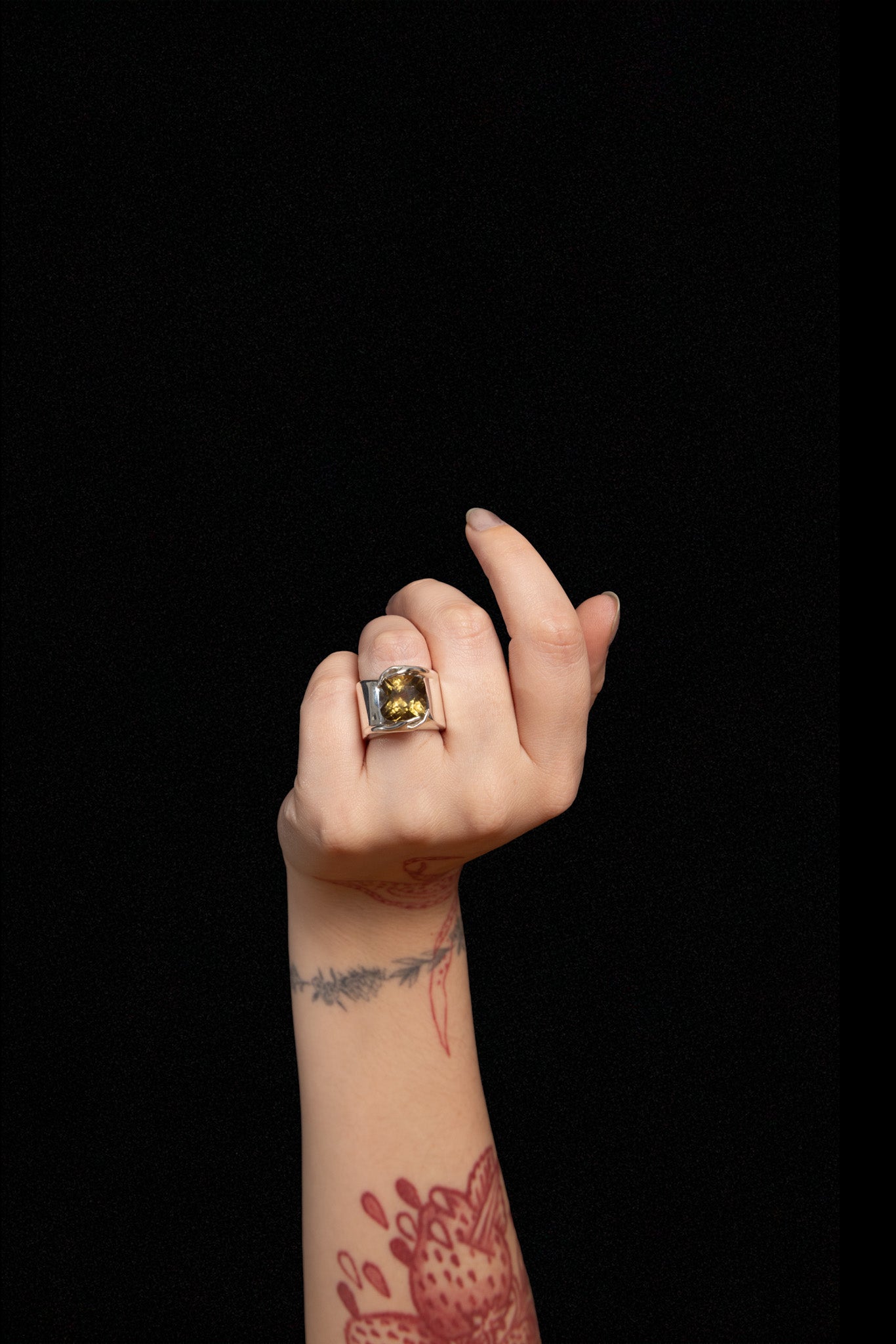 Embrace 925 Honey Quartz Ring